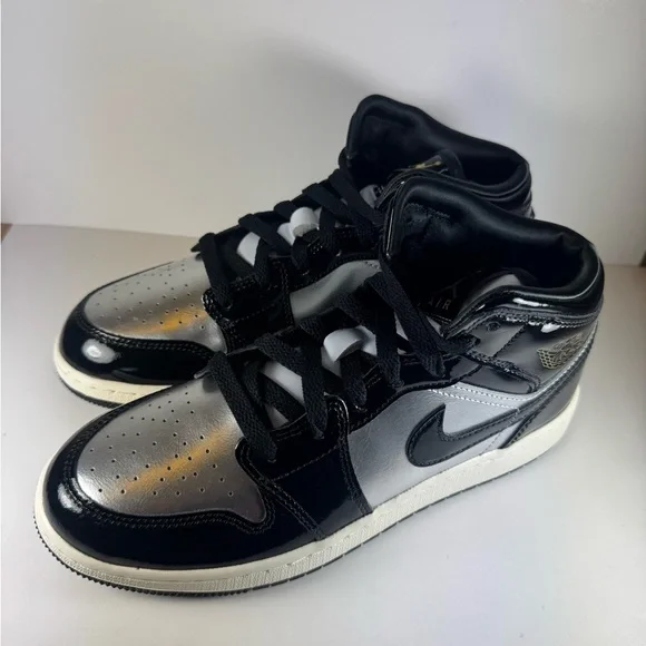 Nike Air Jordan 1 Mid Black Metallic Silver Gold Big Kid’s Size 6.5 Sneakers
